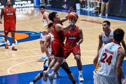 Ilagan sparks Bossing in return as Blackwater routs Rain or Shine - News