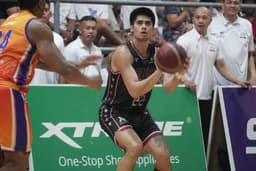 Warriors Hold Off SiKat Comeback to Solidify No. 2 Spot - News