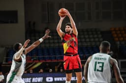Beermen boot out Dyip, complete quarters cast