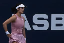Eala Fights Back to Edge Charaeva, Advance to Birmingham Open Quarterfinals - News