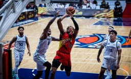 Beermen hand FiberXers first loss, take Group A lead - News