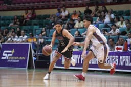 Warriors Crush Masskara, Move into Share of MPBL Lead - News