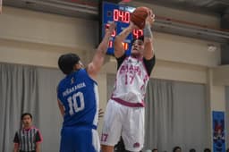 Sparks Clinch Semifinals Berth with Dominant Victory Over Valkyries - News