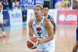 Athletics Dominate Boards, Rout Masskaras - News