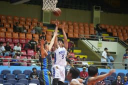 Tamaraws Rally from Six Down to Stun Risers, Finish 8–0 Run - News