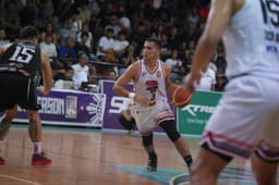Batangas Pulls Away in Fourth to Top Biñan