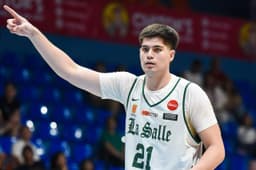 Amos Hits Clutch Three as La Salle Snatches First Win Over UST - News