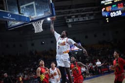 Elasto Painters Shine in 116-112 Win Over Beermen - News