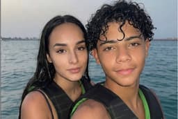 That Viral Mini Ronaldo Dating Story? Total AI Hoax! - News