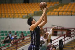 Cowboys overcome Hacienderos, strengthen playoff push - News