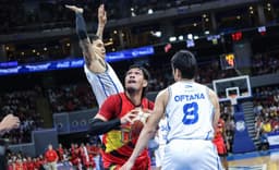 SMB's June Mar Fajardo is 1st recipient of Ramon Fernandez Finals MVP Trophy - News