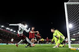 Moretto: Juventus will meet EPL defender wanted at Spurs & Aston Villa - News